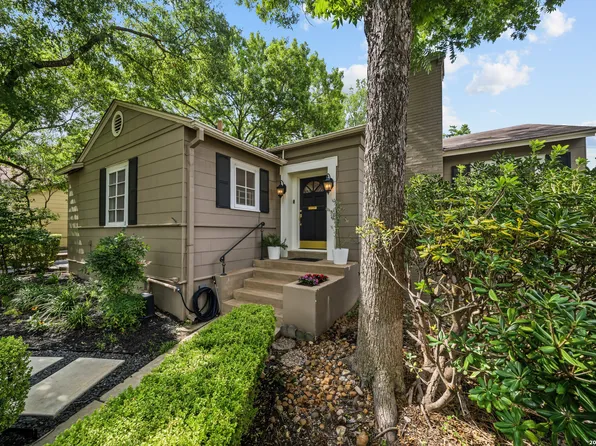 330 W AGARITA AVE, San Antonio, TX 78212