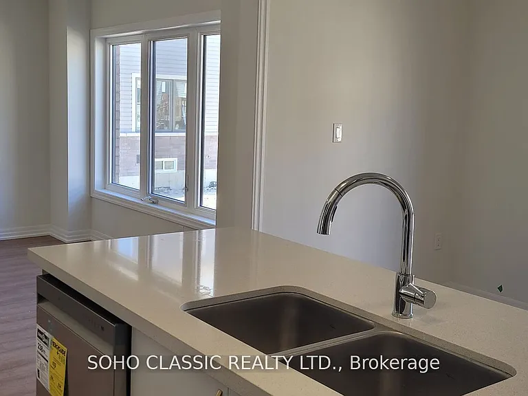 19 Connell Dr — Photo 22