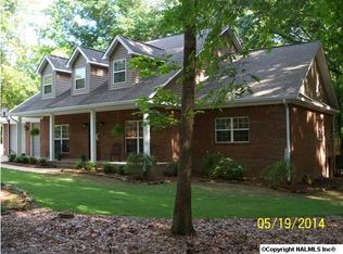 204 Lakeshore Dr, Gadsden, AL 35901