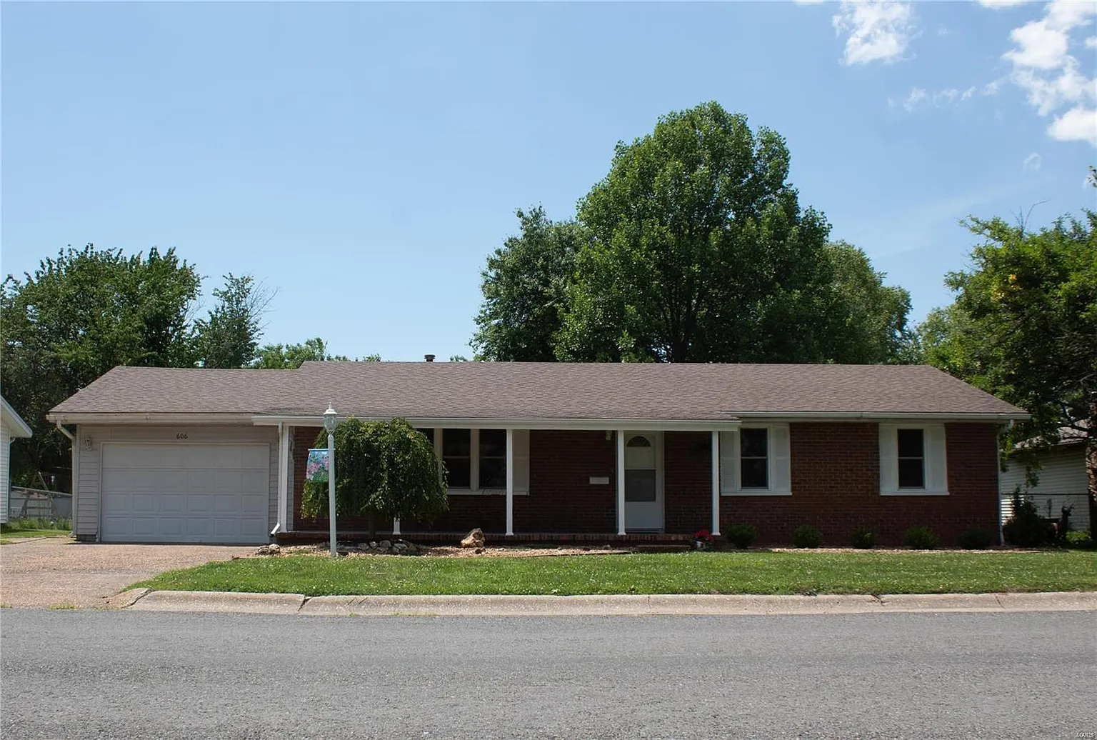606 Georgia St photo 1