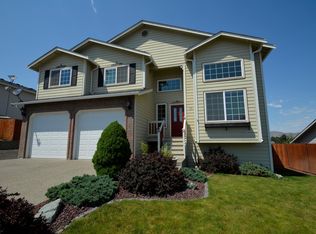 71 Lyle Loop, Selah, WA 98942