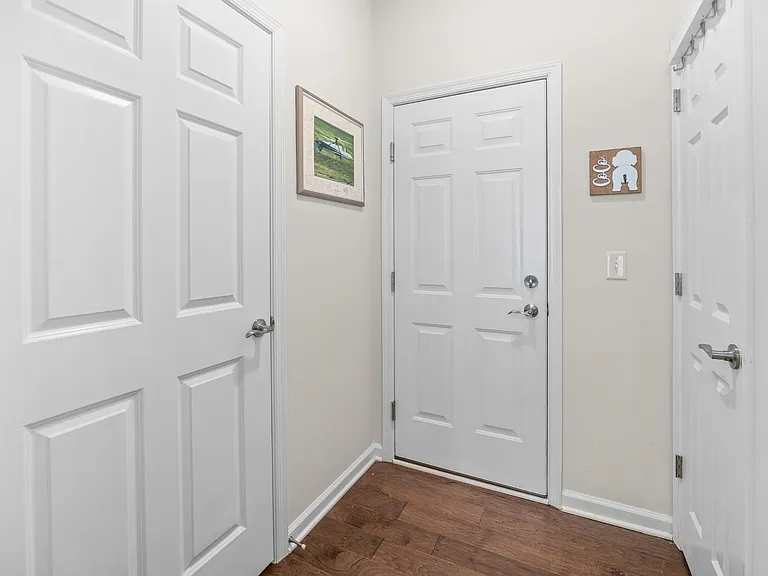11 Leahy Dr — Photo 10