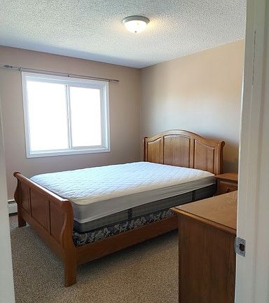 2nd image of 10016 105th Ave #302