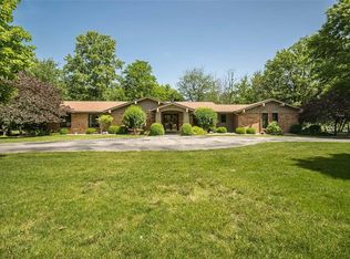 33 Meadowbrook Country Clb, Ballwin, MO 63011