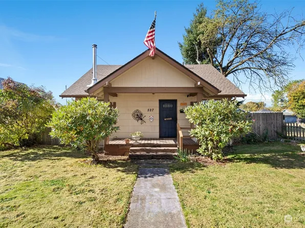 527 Oregon Way, Longview, WA 98632