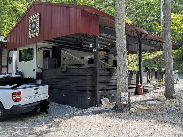 4721 E Pkwy #53, Gatlinburg, TN 37738