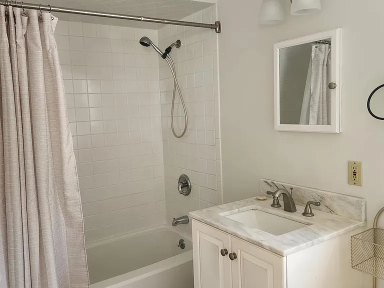 176 Central Ave — Photo 2