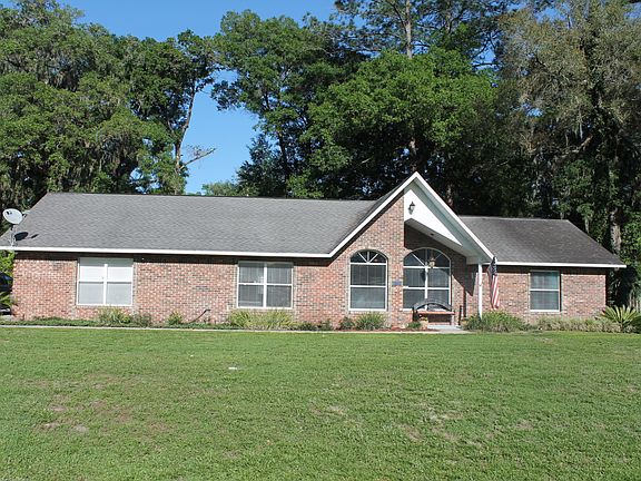 2nd image of 5849 NE 6th Ct