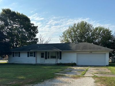 1003 Broadway Ave, Windsor, IL, 61957