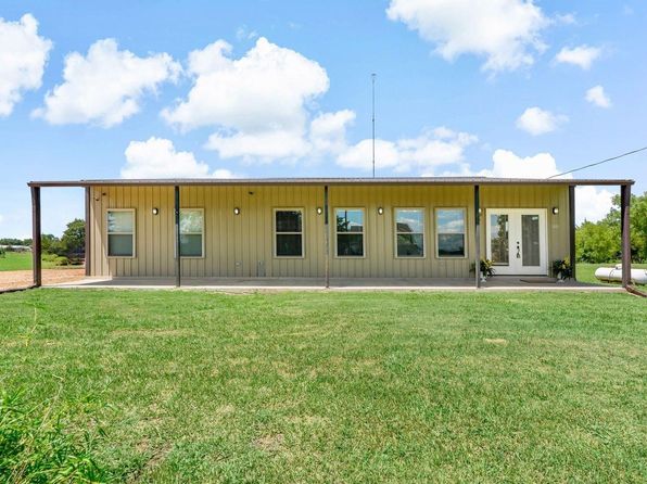 550 County Road 35400, Sumner, TX 75486
