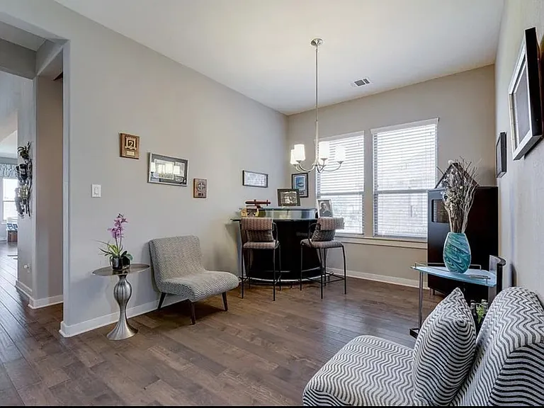 104 Garner Park Cv — Photo 14