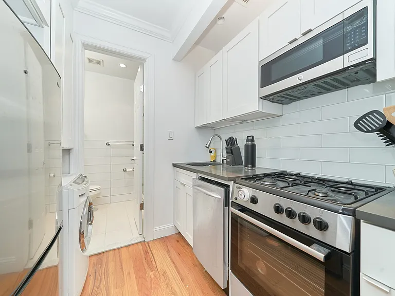 310 E 83rd St #2C — Photo 2