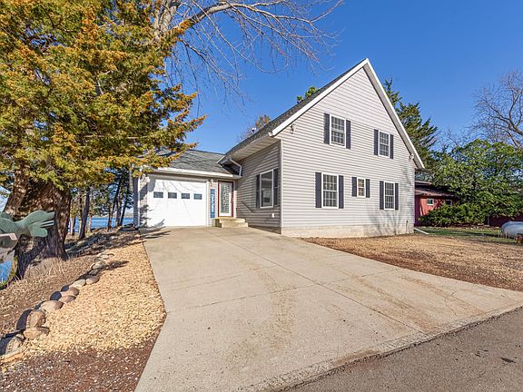 2nd image of 49335 Sportsmans Ln