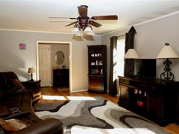 4th image of 311 N Elam Ave