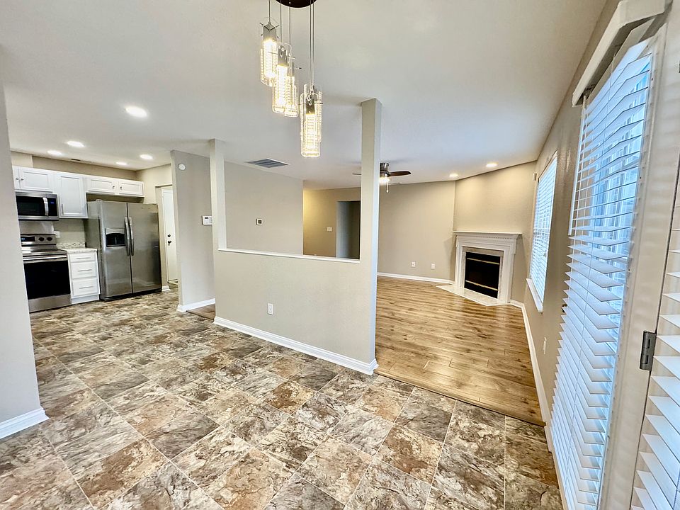 1st image of 3842 Planewood Dr
