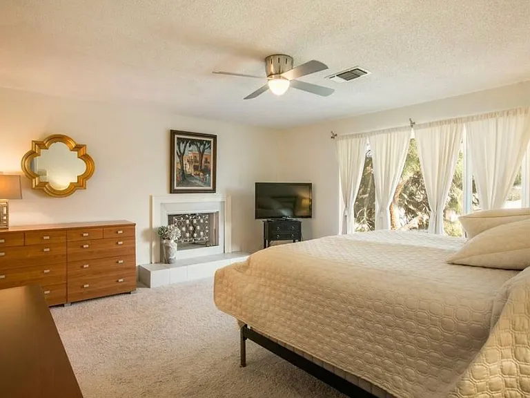 6825 Vivian Dr NE — Photo 28
