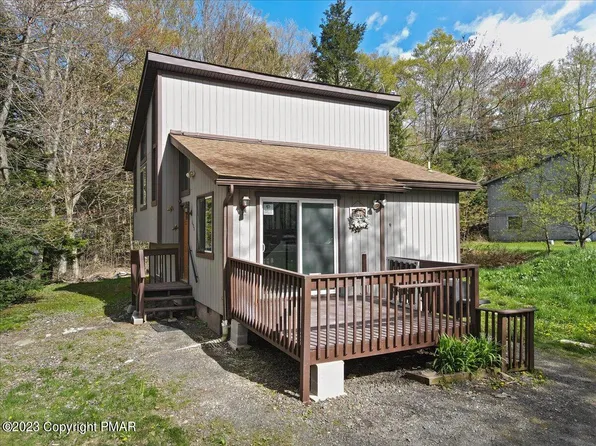 3113 Essex Rd, Tobyhanna, PA 18466
