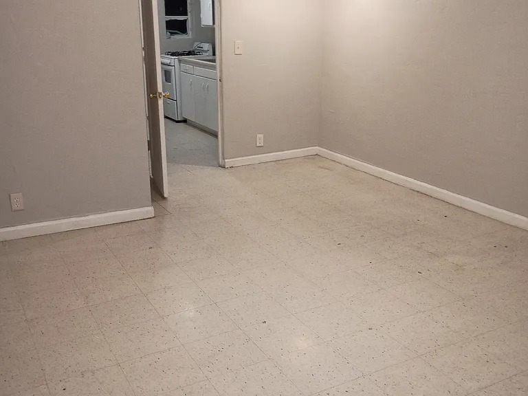 721 E Turney Ave #14 — Photo 10