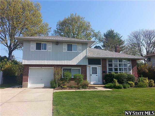 1st image of 385 White Birch Ln