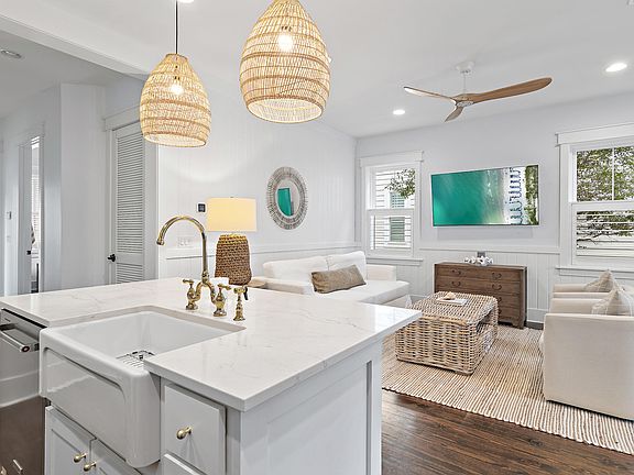 5th image of 64 Cinnamon Fern Ln