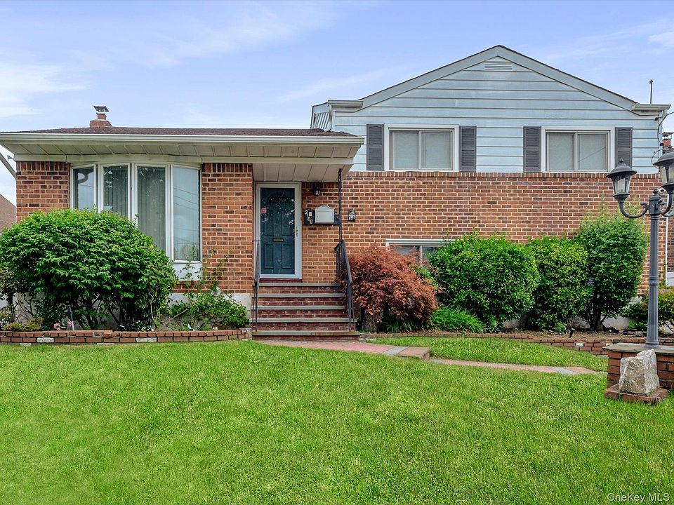1st image of 2182 Baylis Avenue