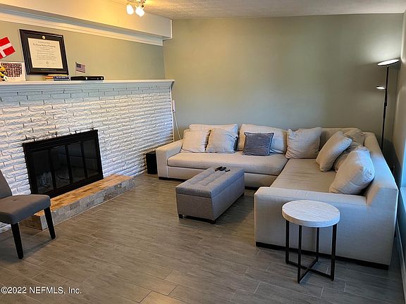 2nd image of 8526 Sanlando Ave