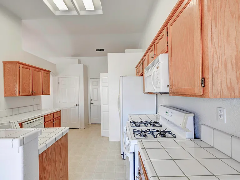9310 Village Tree Dr — Photo 11