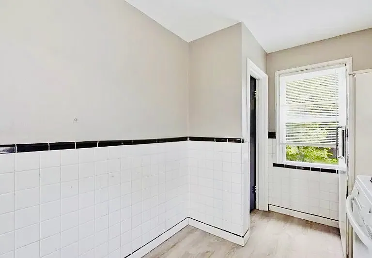 242 S Hartnett Ave — Photo 7
