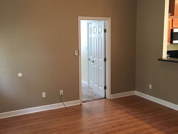 3rd image of 18 Provo Pl