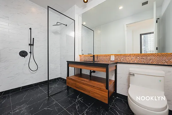 Rented by Nooklyn NYC LLC | media 73