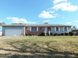 1209 Shellie Dr, Elizabeth City, NC 27909