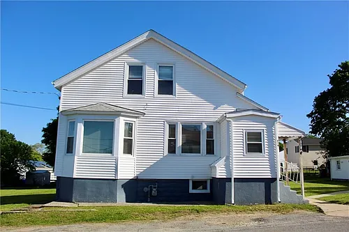 204 Lewis St Photo 1
