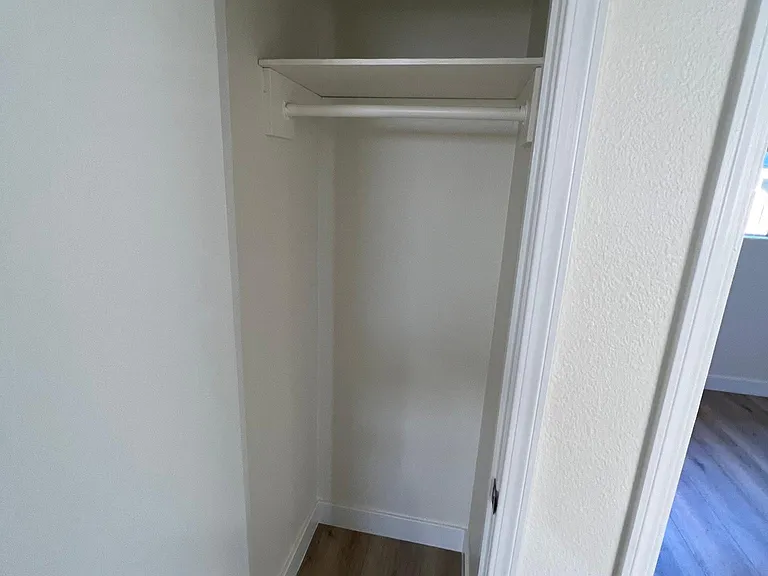537 Ramona Ave — Photo 13