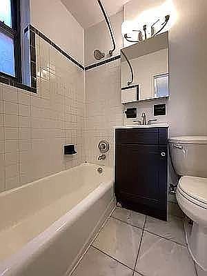 3rd image of 333 E 89th St APT 1A