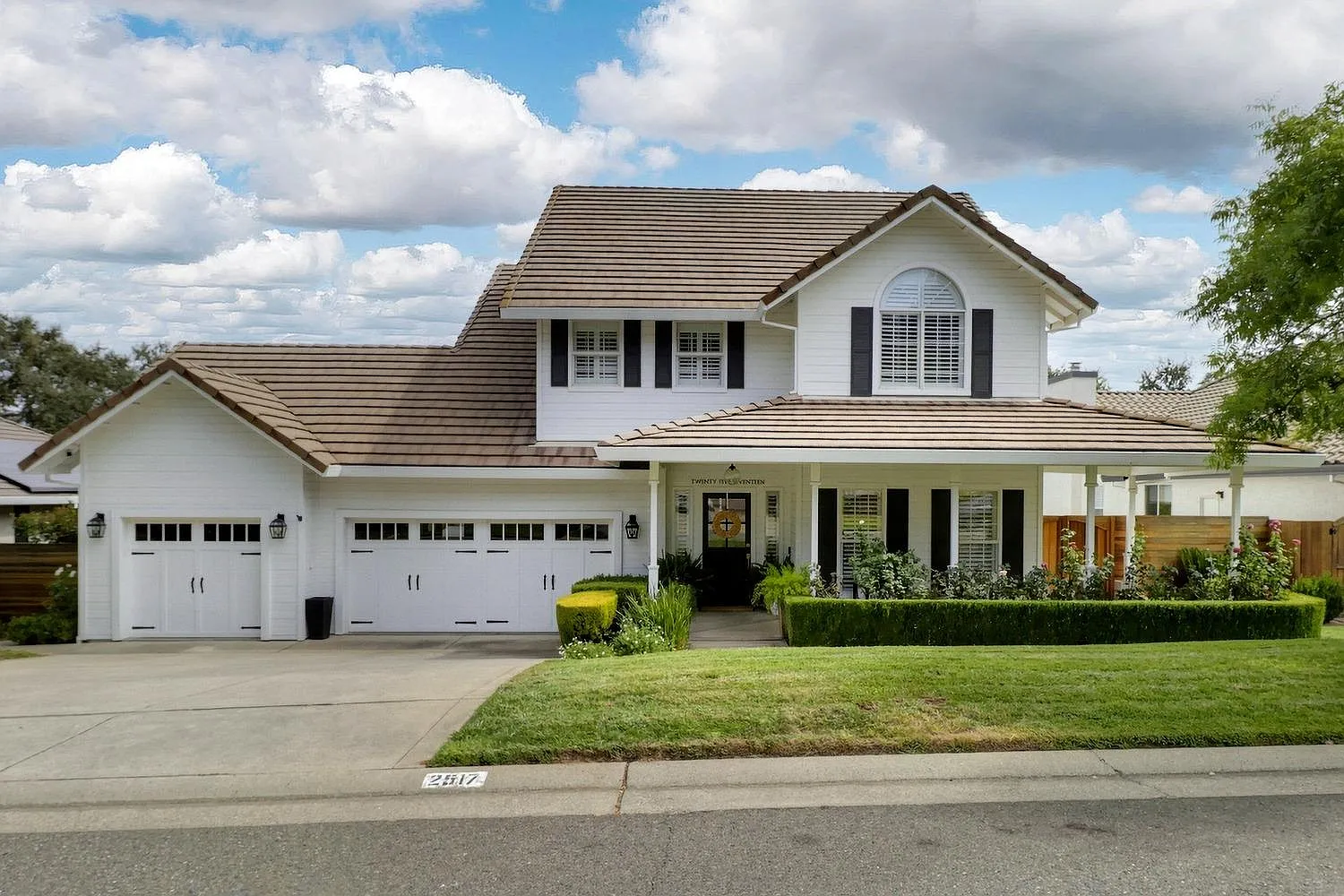 2517 Raleigh Way photo 1