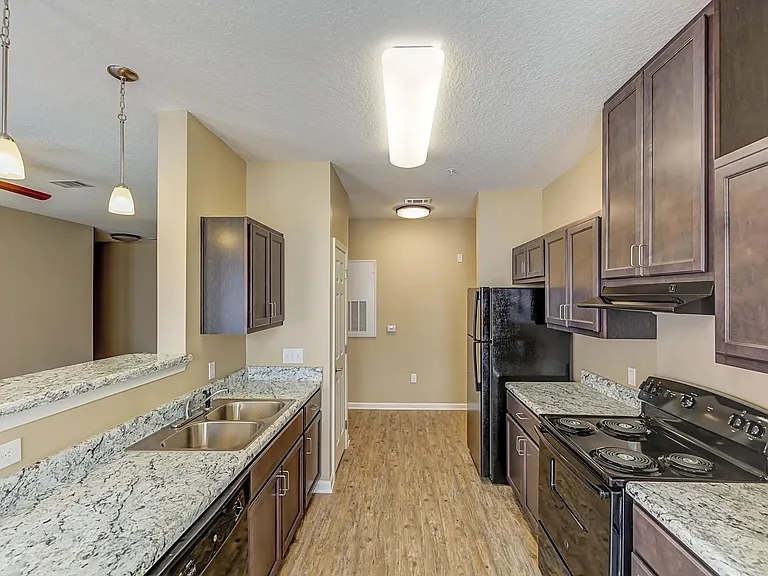 Cambridge Oaks II Apts — Photo 10