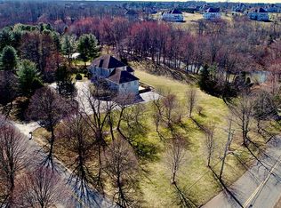 3 Twin Lakes Dr, Manalapan, NJ 07726