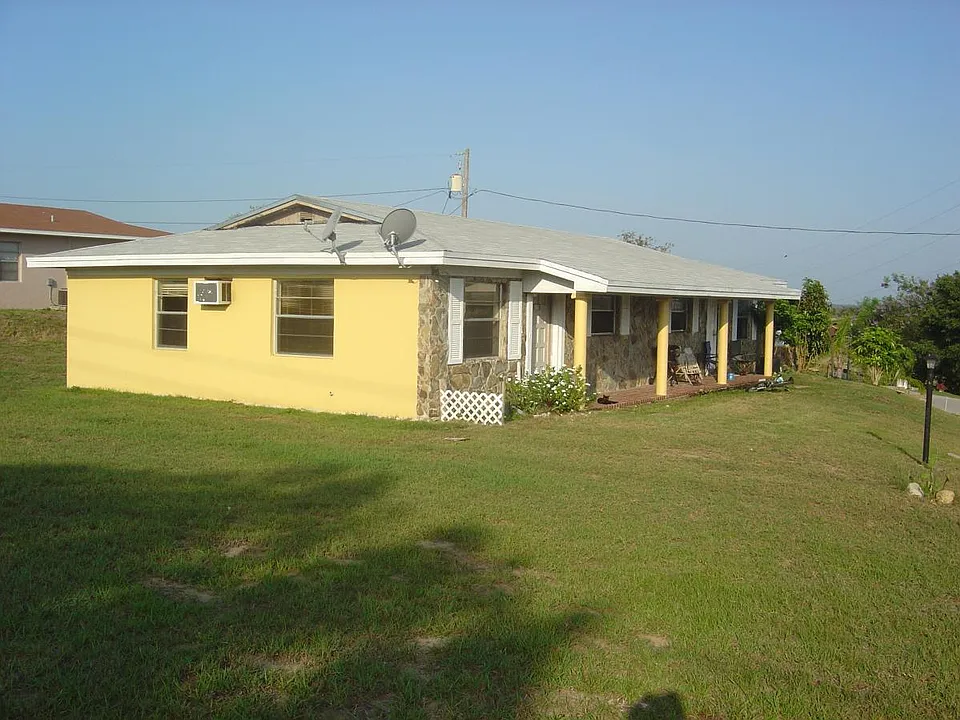 Building Photo 3