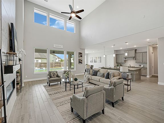 2nd image of 10315 Fountain Shore Dr