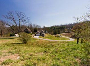 235 Erwin Hills Rd, Asheville, NC 28806