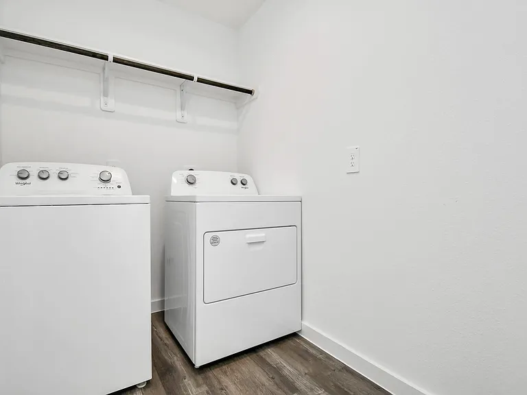 8519 Swenson Ln — Photo 18