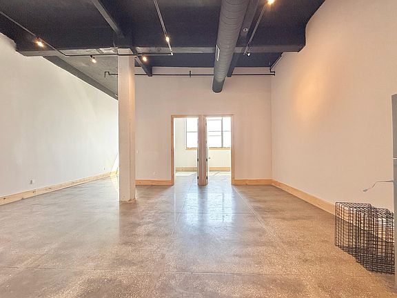 4th image of 251 18th St #108