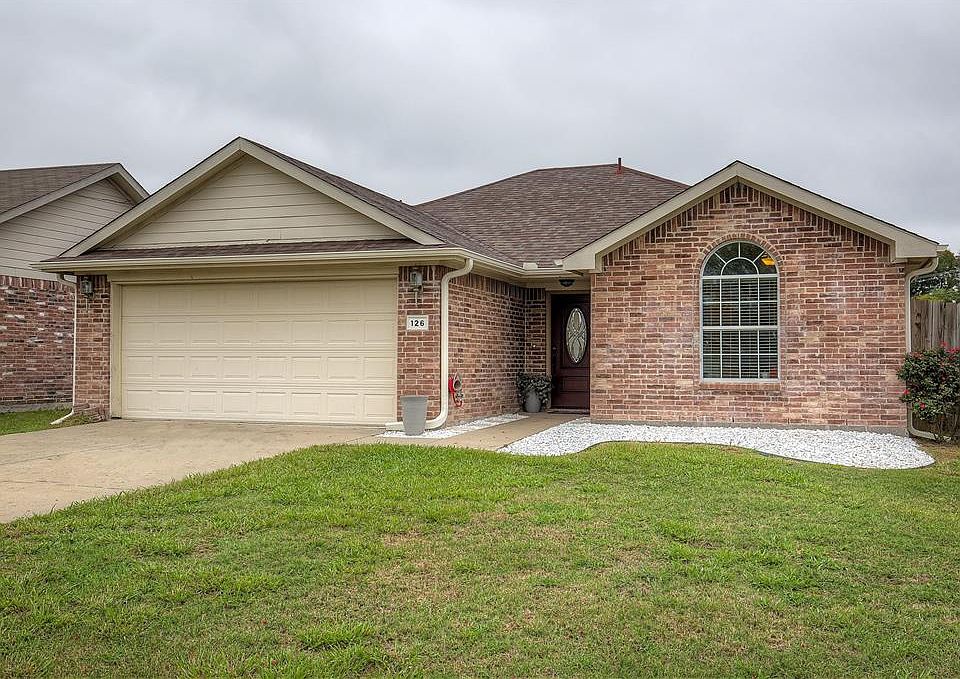 1st image of 126 Arrowhead Dr