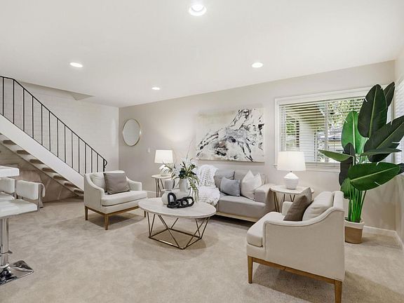 4th image of 287 Watson Dr APT 2