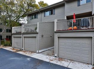 1748 Meadowlark Rd, Eagan, MN 55122