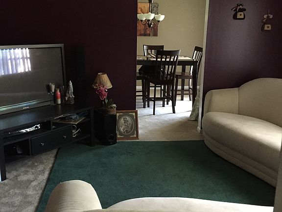 3rd image of 1115 Lady Guinevere Dr