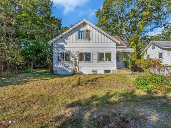 408 Arlington Avenue N, Bayville, NJ 08721