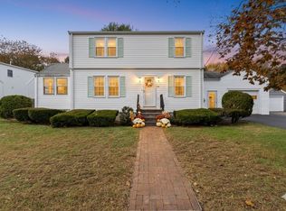 18 Paon Blvd, Wakefield, MA 01880