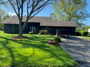 1731 Oakmont Dr, Decatur, IL 62521