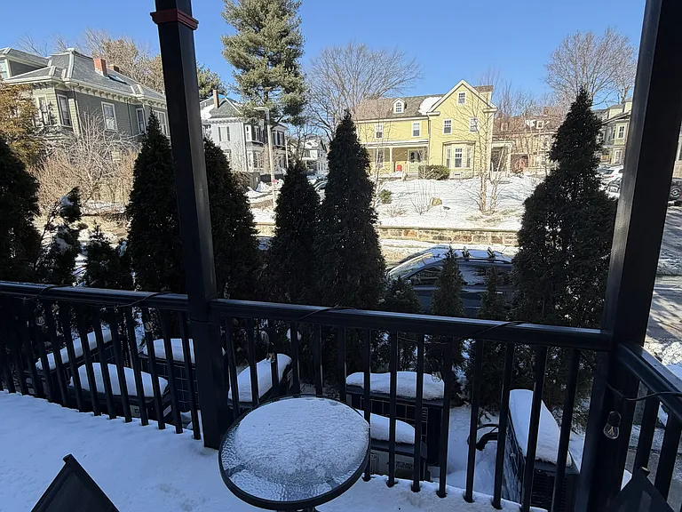 31 Green St #7 — Photo 23